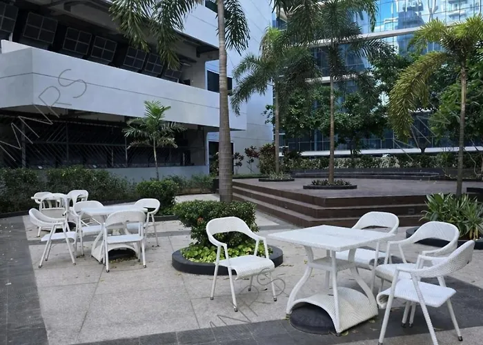 Mactan Newtown Relaxing Staycation - Walk To The Lapu-Lapu City